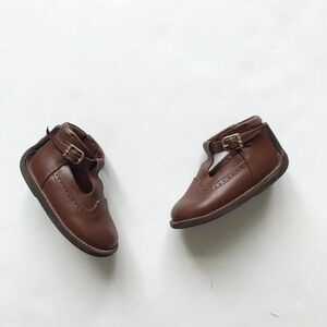 Vintage PIbe brown Oxford T-strap  shoes size 5.5